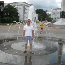 Парень. Ищет стройную девушку для секса без обязательств в . Парень. Ищет стройную девушку для секса без обязательств в .